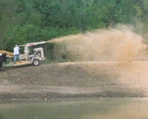 FINN B70 Straw Blower