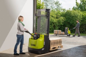 Clark the Forklift SX16 Stacker