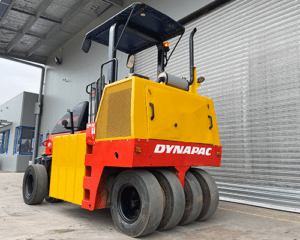 DYNAPAC CP132 Roller