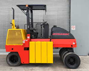 DYNAPAC CP132 Roller