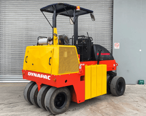 DYNAPAC CP132 Roller right rear view