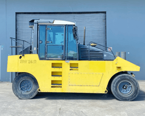 Bomag BW24R Roller side view