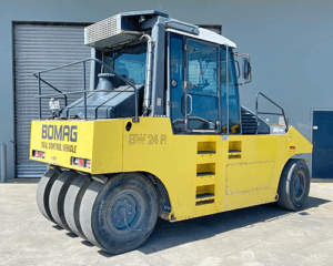 Bomag BW24R Roller rear right view