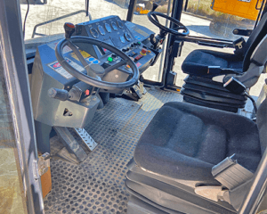 Bomag BW24R Roller seats